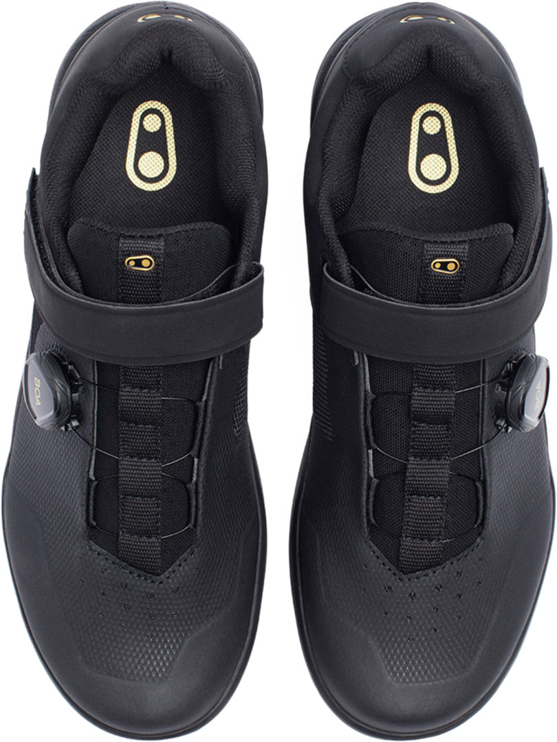 Stamp Shoe Boa