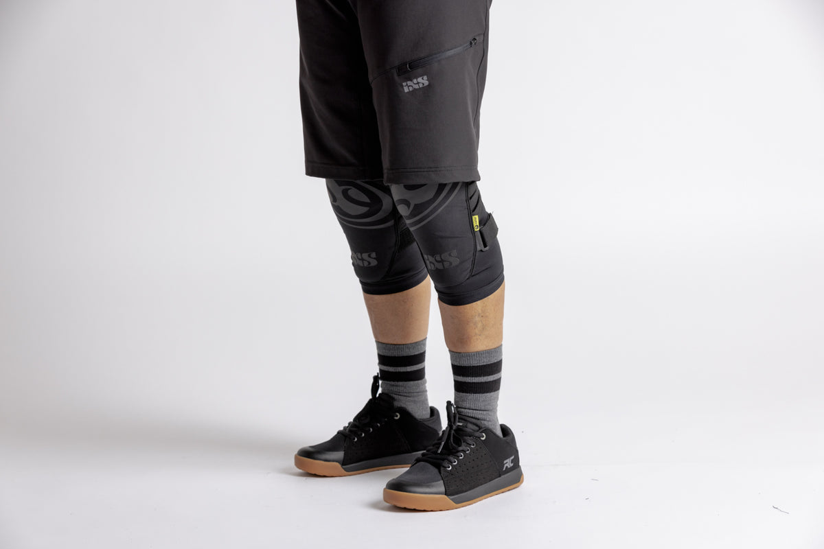 Women's Carve Hip-Hugger Shorts