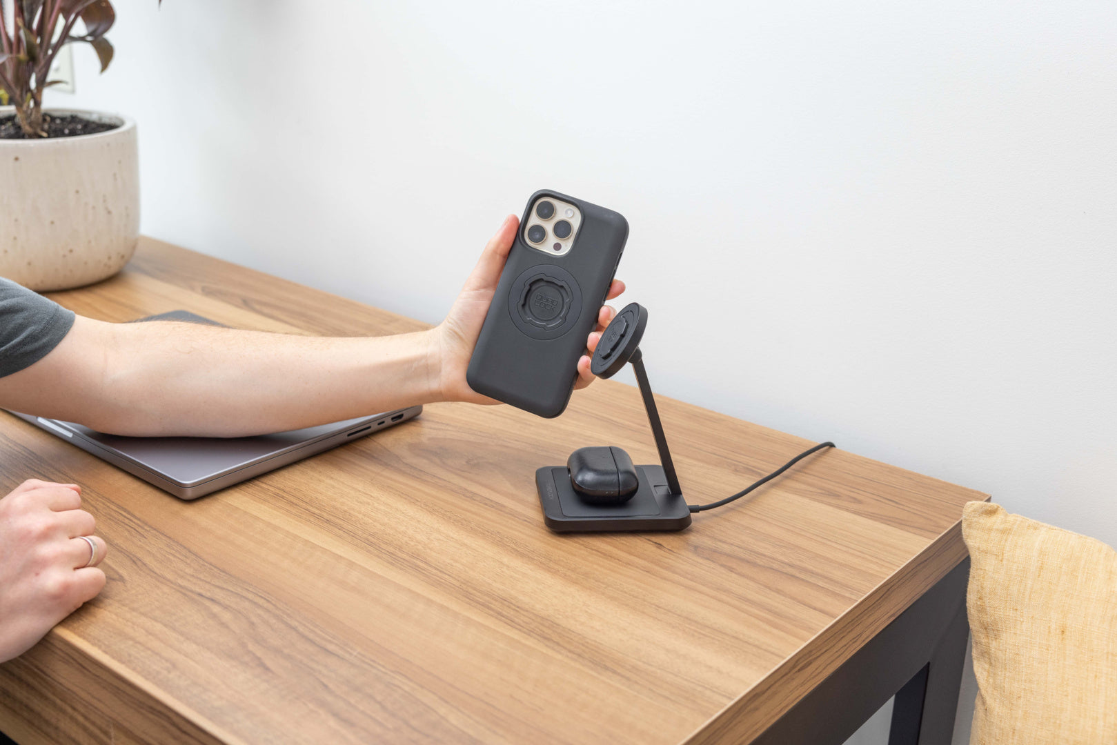 Dual Desktop Wireless Charger