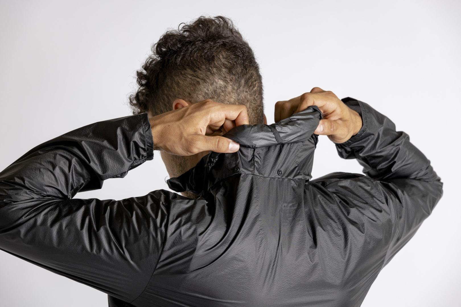 Flow Windbreaker Jacket
