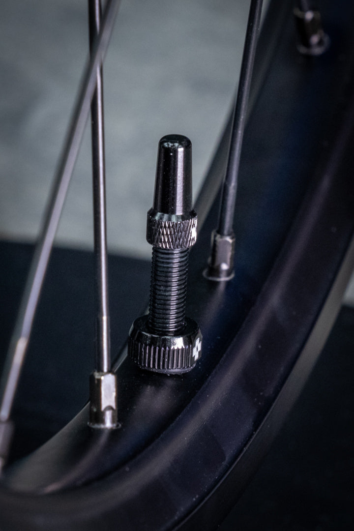 V2 Tubeless Valve Kit