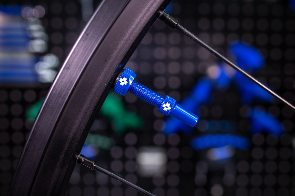 V2 Tubeless Valve Kit