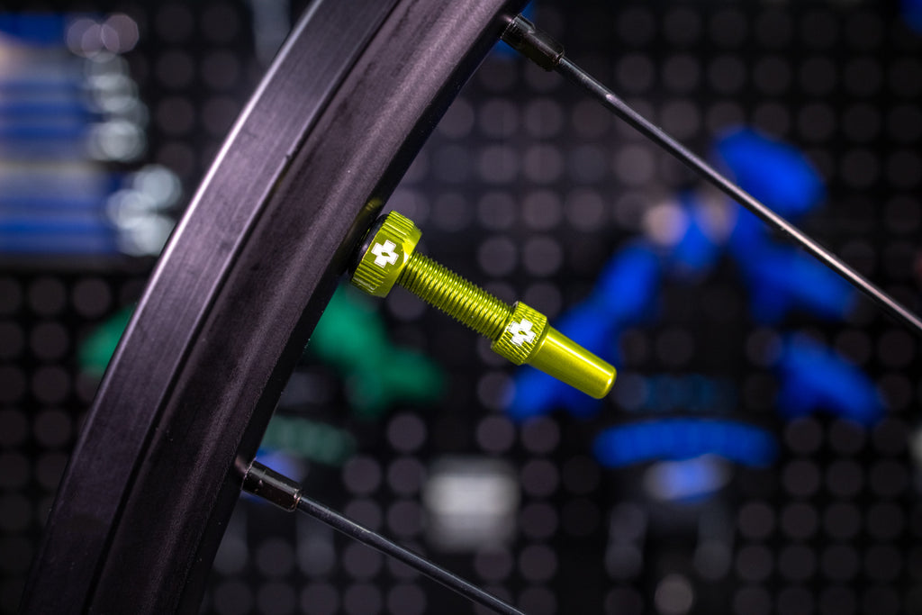 V2 Tubeless Valve Kit
