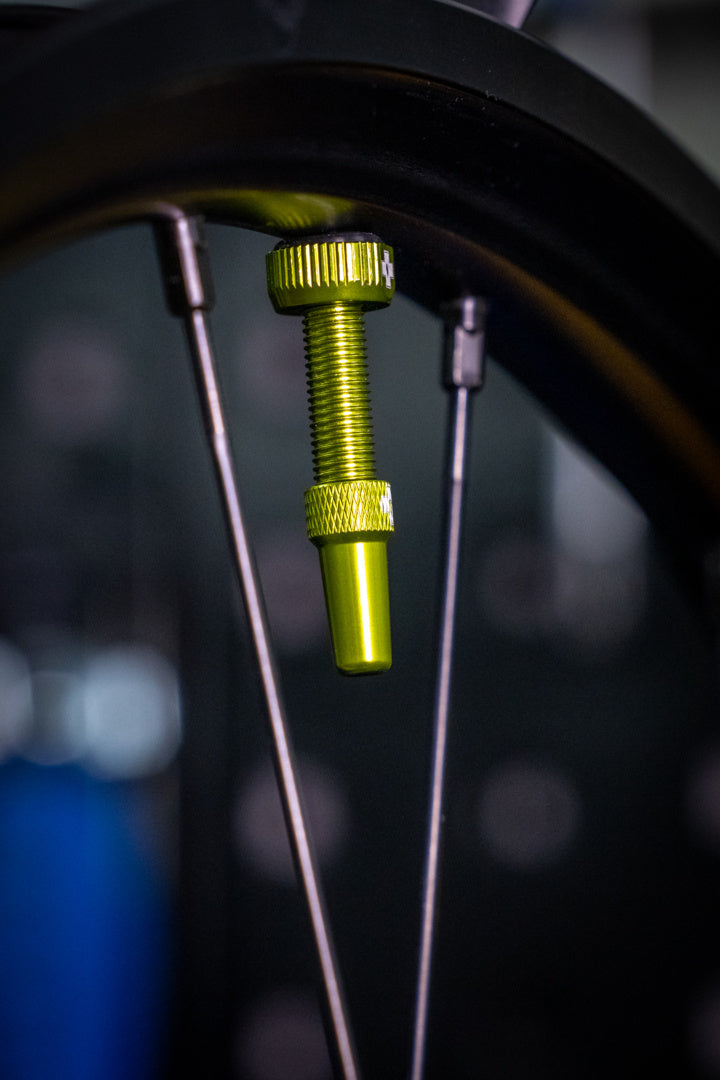 V2 Tubeless Valve Kit