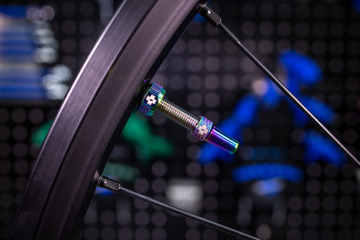 V2 Tubeless Valve Kit