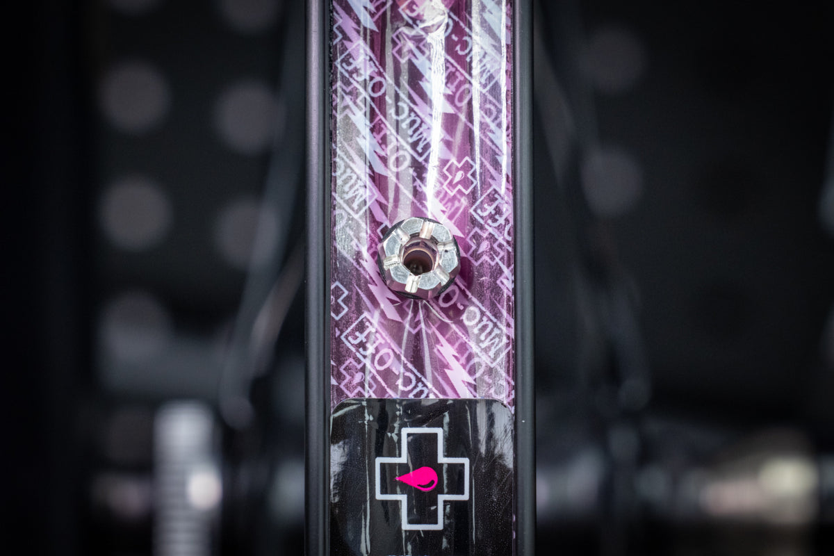 V2 Tubeless Valve Kit