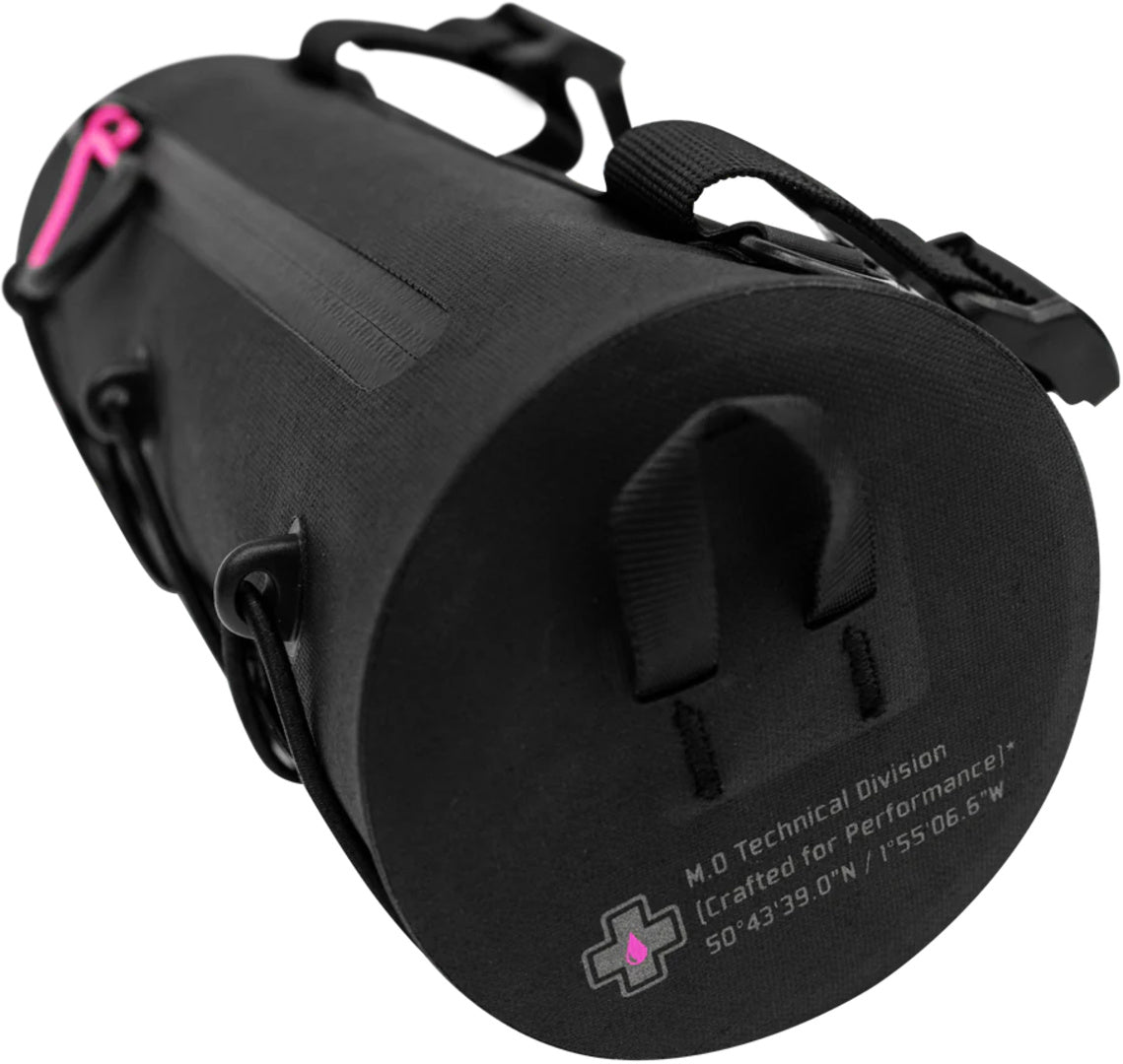 Explorer Bar Bag