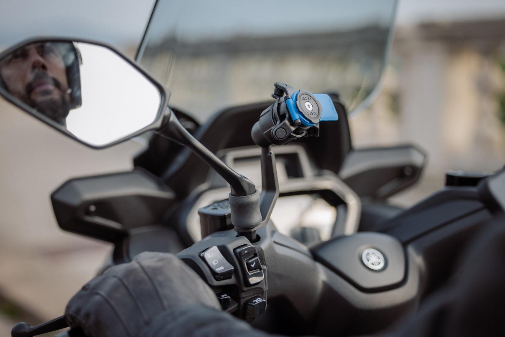 Mirror Stem Mount