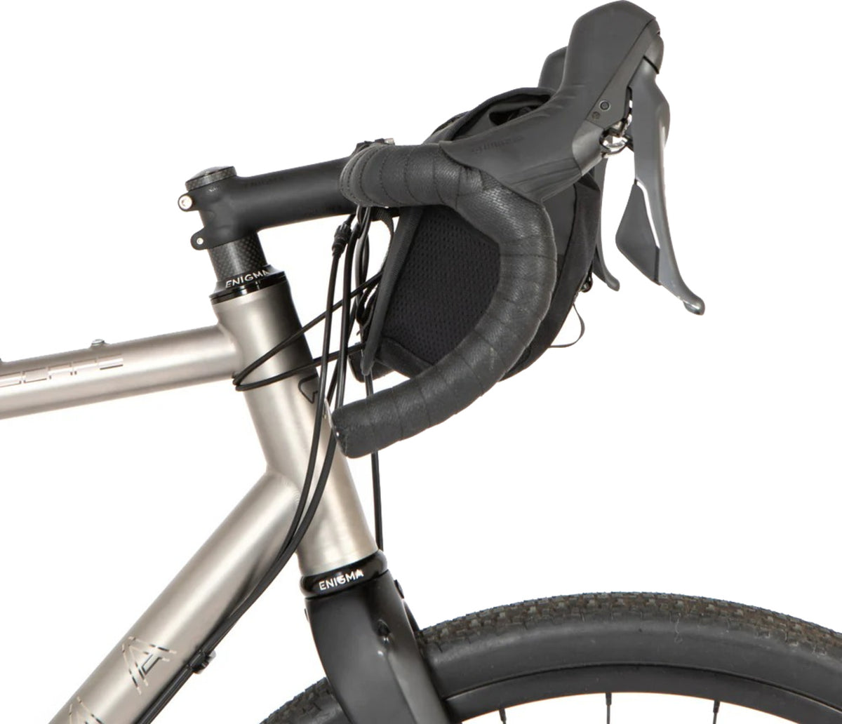 Roll top canister bag