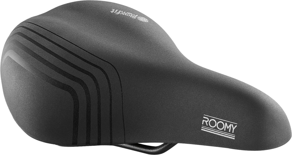 Roomy moderate saddle