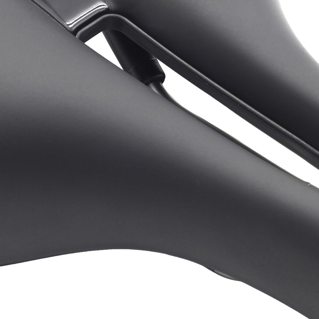 Ellipse Moderate Saddle