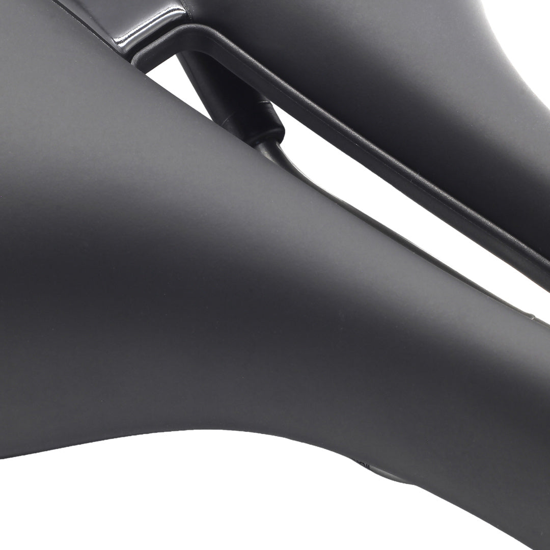 Ellipse Moderate Saddle