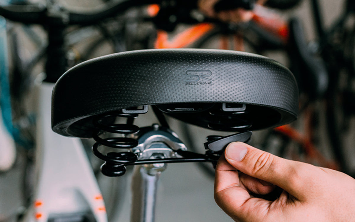 Holland Unitech saddle
