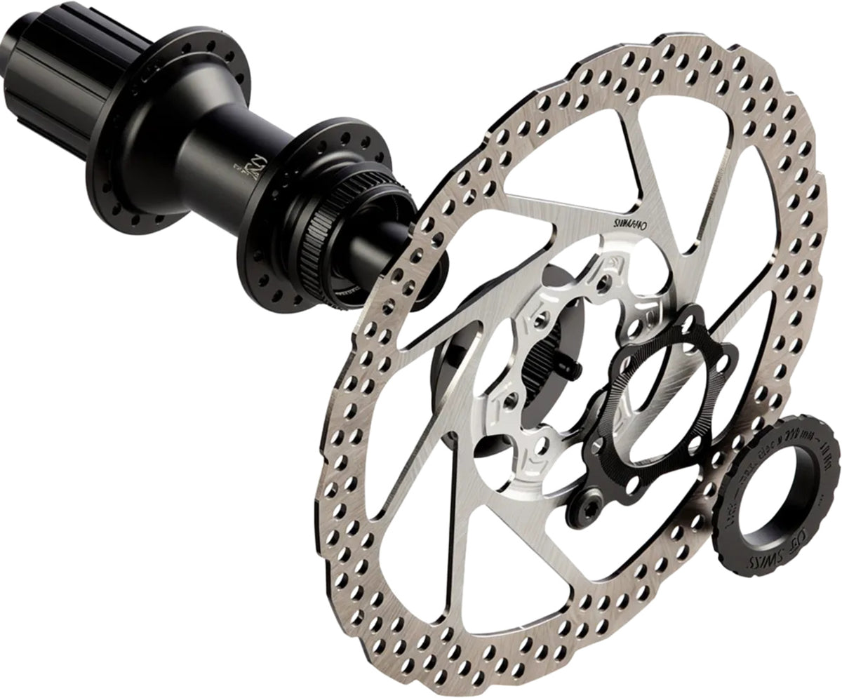 Center lock adapter with magnet