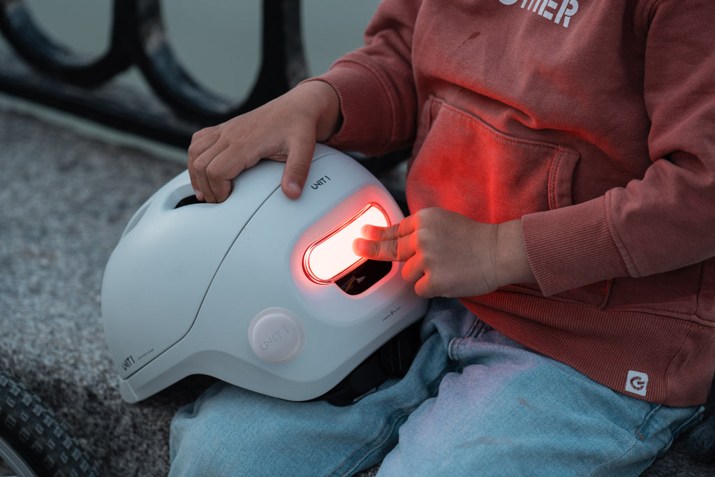 Unit1 Sparky Smart Helmet